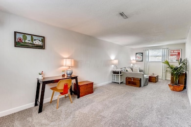 4692 Sperry Ave Columbus OH-009-9-Lower