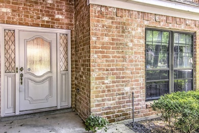 Covered front entry to welcome your guests