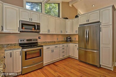 319 Cedar Ln, Annapolis, MD 21403 - photo 4