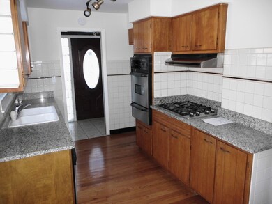 9150 E Prairie Rd, Evanston, IL 60203 - photo 4