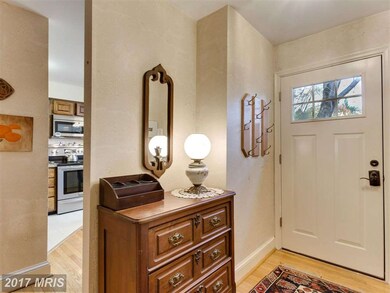 6104 Heron Pond Ct, Burke, VA 22015 - photo 4