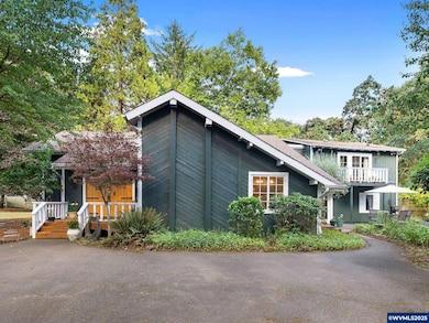 19875 SW Meadow View Dr, McMinnville, OR 97128 - photo 3