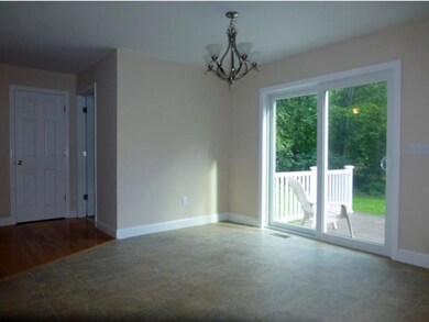 16 Mayhew Rd, MerriMacK, NH 03054 - photo 4