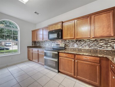 12231 Estelle Ln, Pinehurst, TX 77362 - photo 7