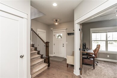 9440 Rushbrook Dr, Johnston, IA 50131 - photo 4