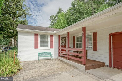 806 Liberty Ln, Blackwood, NJ 08012 - photo 2