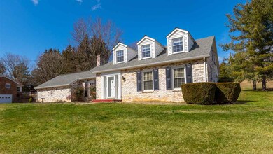 977 Lee Jackson Hwy, Staunton, VA 24401 - photo 3