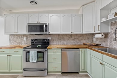 10165 S Zinnia Way, Sandy, UT 84094 - photo 3