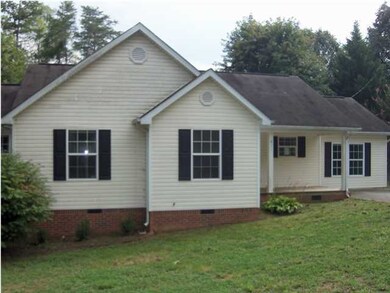 811 Windy Trail, La Fayette, GA 30728 - photo 2