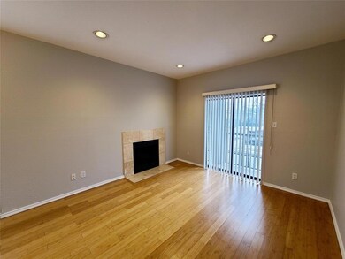 2002 N Fitzhugh Ave unit 3, Dallas, TX 75204 - photo 5