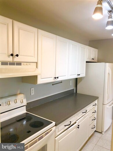 204 Juneberry Way unit 2D, Glen Burnie, MD 21061 - photo 6