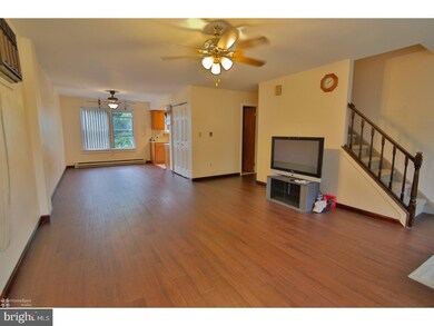 308 E Mosser St, Allentown, PA 18109 - photo 4