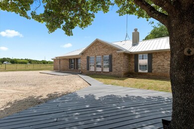 1049 Ballew Springs Rd, Weatherford, TX 76088 - photo 2