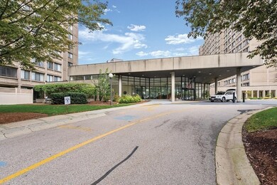 250 Hammond Pond Pkwy unit 1507S, Chestnut Hill, MA 02467 - photo 4
