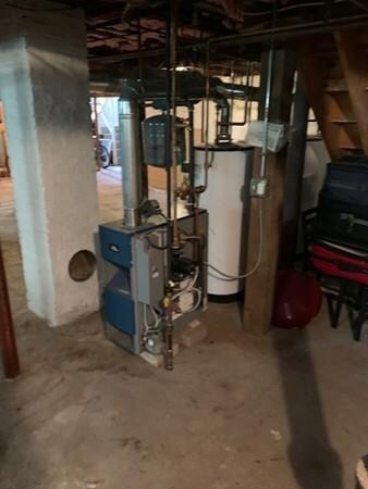 941 Lakeview Ave, Lowell, MA 01850 - photo 5