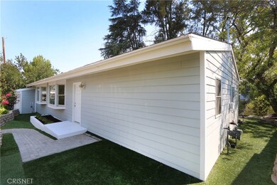 5030 Calatrana Dr, Woodland Hills, CA 91364 - photo 3