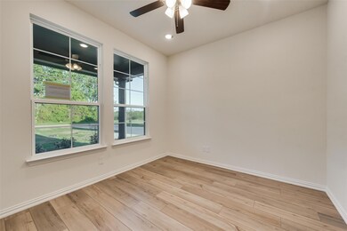 421 Smith Rd, Springtown, TX 76082 - photo 7