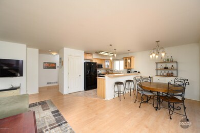 Living area/Kitchen