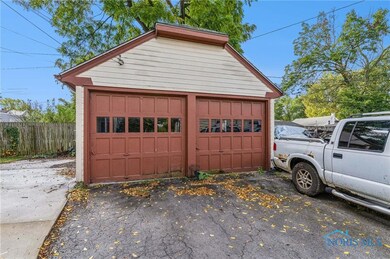 207 W Culbertson St, Fostoria, OH 44830 - photo 7