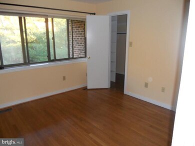 3737A Madison Ln unit A, Falls Church, VA 22041 - photo 4