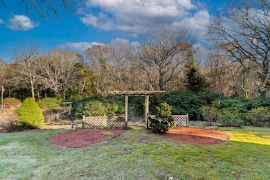 23 Meadowood Ln, East Falmouth, MA 02536 - photo 5