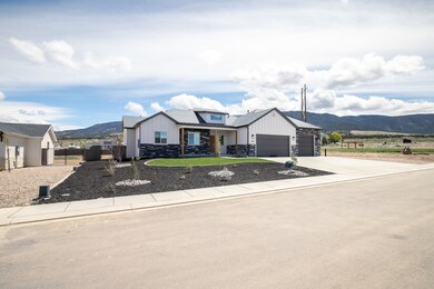 4240 N Tomahawk Dr unit Lot 6, Enoch, UT 84721 - photo 4