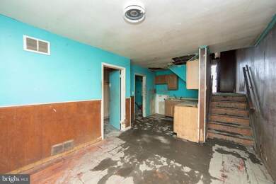 2431 S 12th St, Camden, NJ 08104 - photo 4