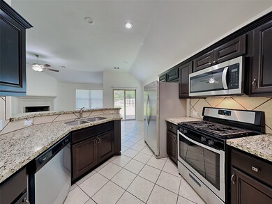 232 Country Crossing Cir, Magnolia, TX 77354 - photo 2