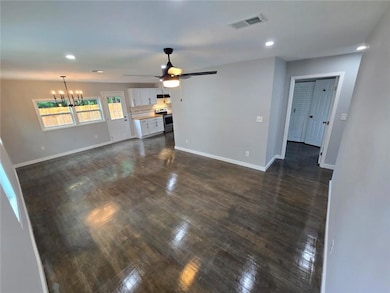 766 Longleaf Dr, Forest Park, GA 30297 - photo 2