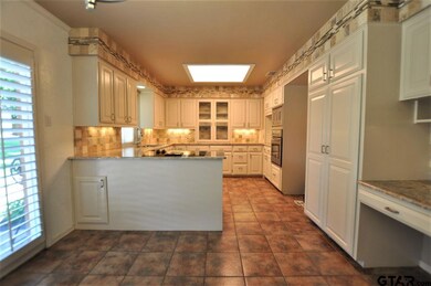 1239 1239 Luann Ln, Tyler, TX 75703 - photo 7