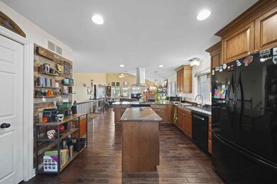 1025 Ridgeview Dr, Tecumseh, MI 49286 - photo 6