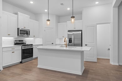 130 W Coralburst Loop, Montgomery, TX 77316 - photo 5