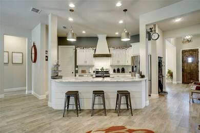 238 Buckeye Dr, Weatherford, TX 76086 - photo 3