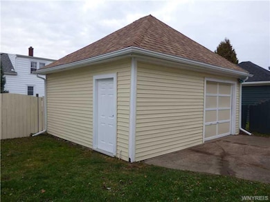 62 Chipman Place, North Tonawanda, NY 14120 - photo 3