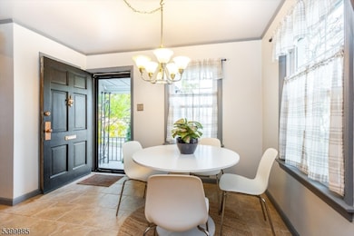 27 Gillespie Rd, Bloomfield, NJ 07003 - photo 5