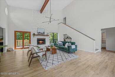 4126 Honeysuckle Cir, Middleburg, FL 32068 - photo 4