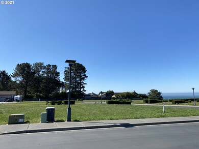 0 Sea Breeze unit 18 21244669, Brookings, OR 97415 - photo 4