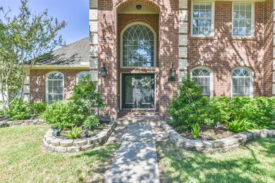 2402 Sarasota Dr, Friendswood, TX 77546 - photo 2