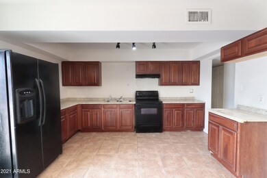 3611 N 79th Ave, Phoenix, AZ 85033 - photo 7