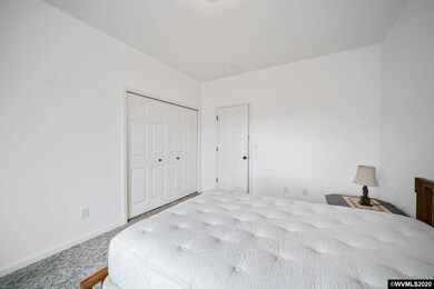 486 NE Holiday Ave, Dallas, OR 97338 - photo 7