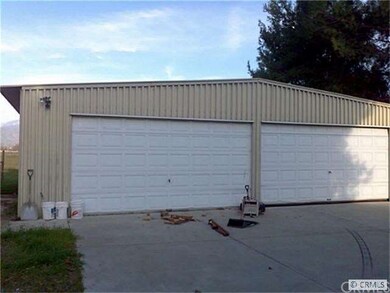 detached garage
