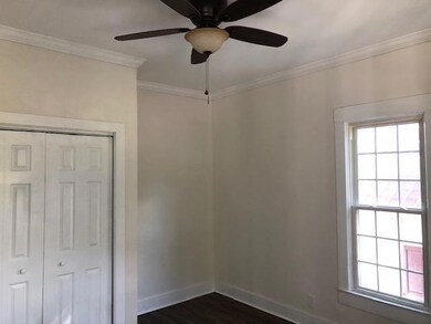 208 W Poplar St, Johnson City, TN 37604 - photo 5