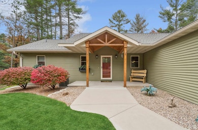 W2330 Otter Ponds Ct, Keshena, WI 54135 - photo 2