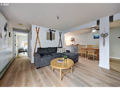 87557 E Government Camp Loop unit 204, Government Camp, OR 97028 - photo 7