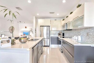 10831 NW 75th St, Doral, FL 33178 - photo 5