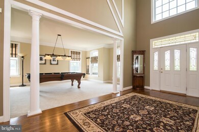 16614 Goldencrest Cir, Purcellville, VA 20132 - photo 5