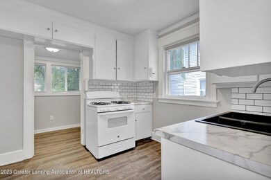 829 Clyde St, Lansing, MI 48915 - photo 7