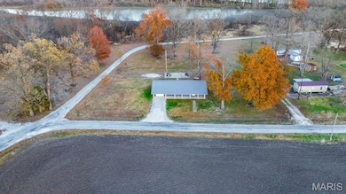 236 Gallinipper Rd, Hardin, IL 62047 - photo 2