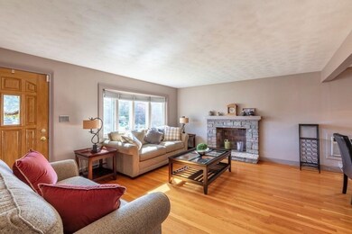 89 Hatherly Rd, Waltham, MA 02452 - photo 5