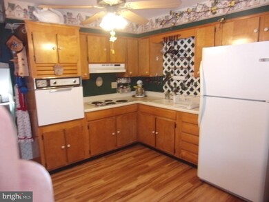 3239 Old School Rd, Pennsburg, PA 18073 - photo 3